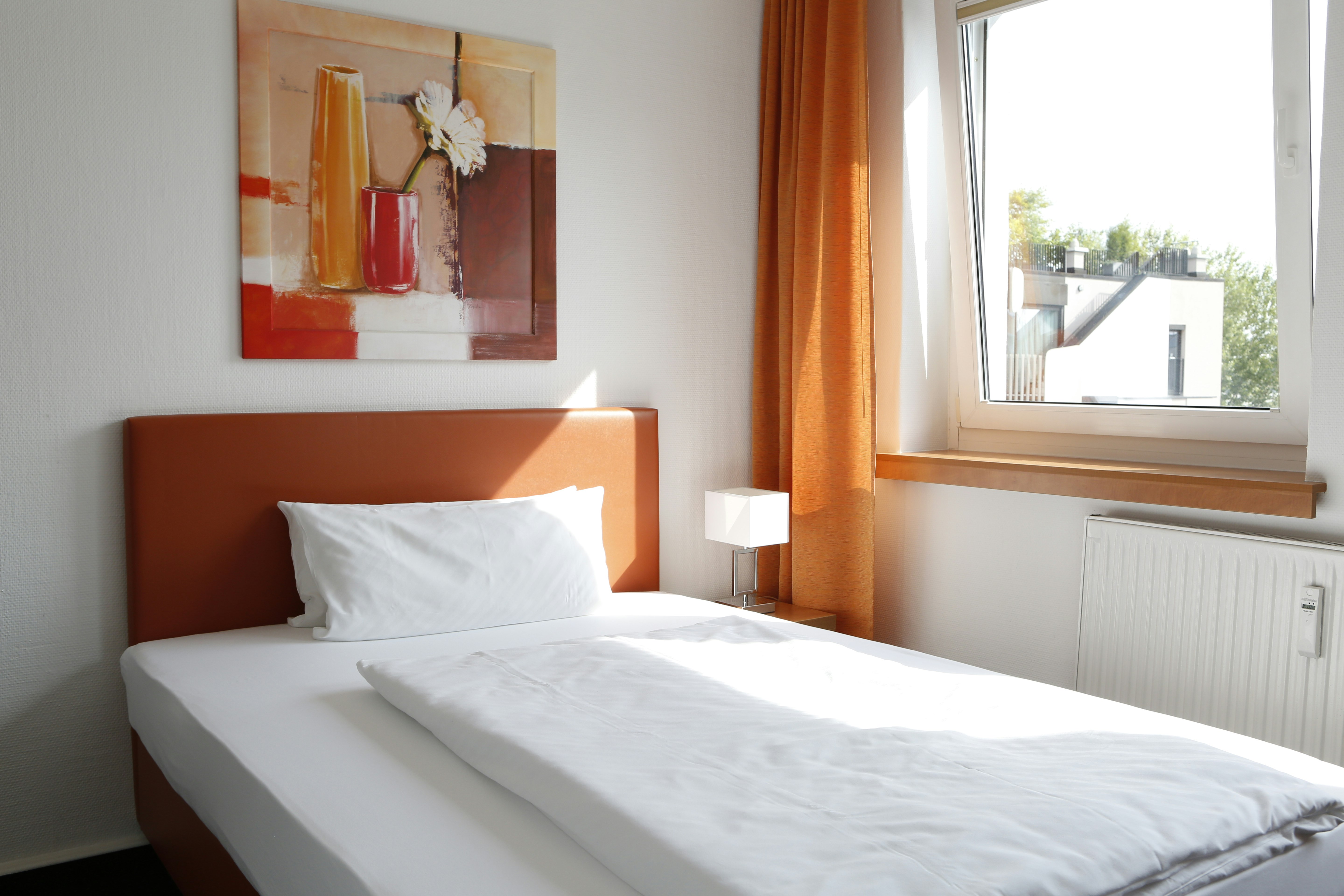 Room, Single