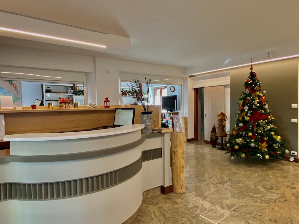 Hotel Sciatori 2/44