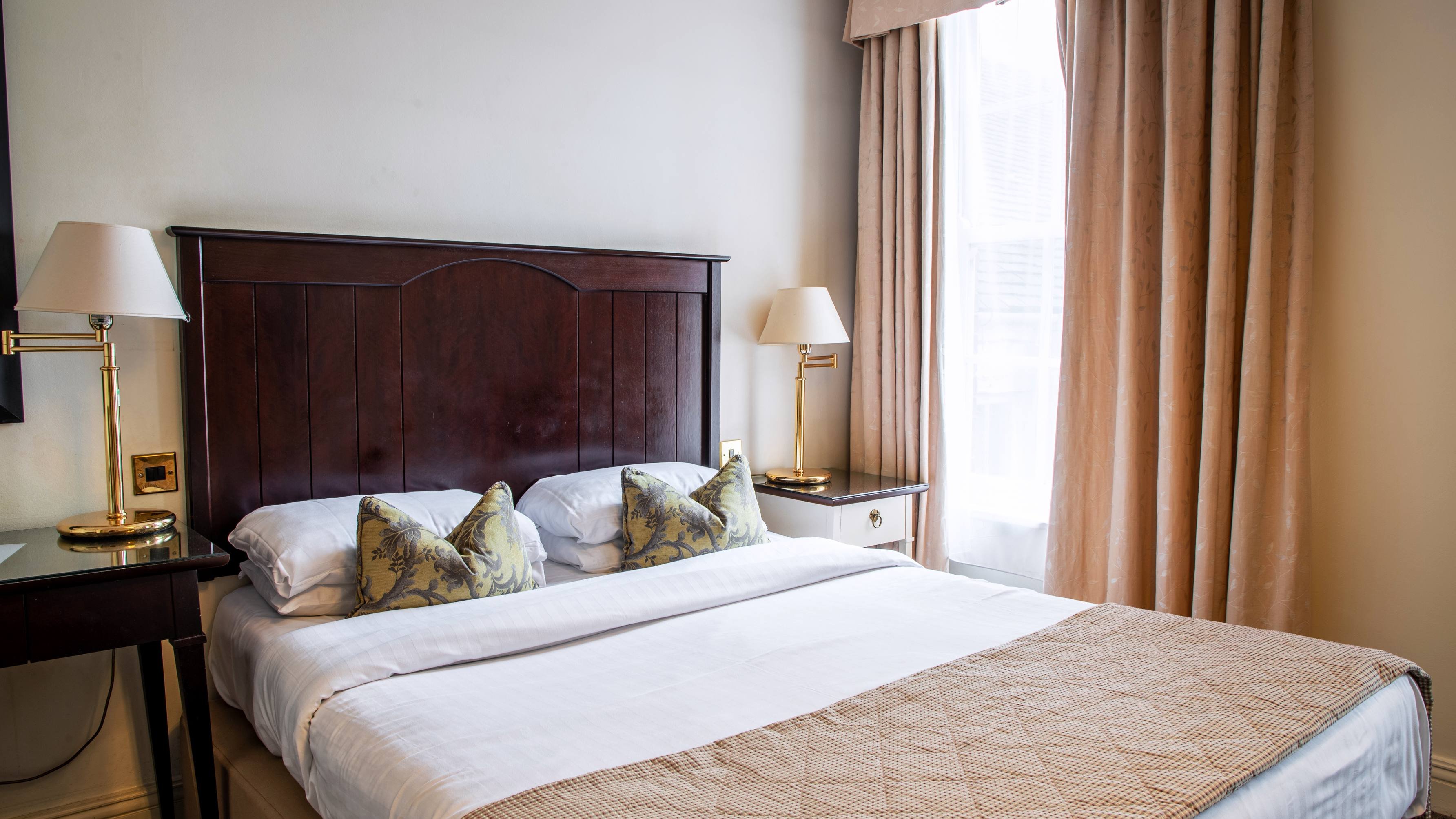 Park House Hotel 8/34