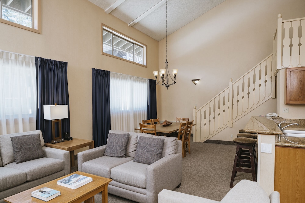 Mammoth Mountain Inn 46/78