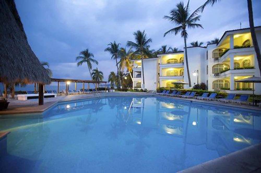 Vista Vallarta All Suites on the Beach 1/75