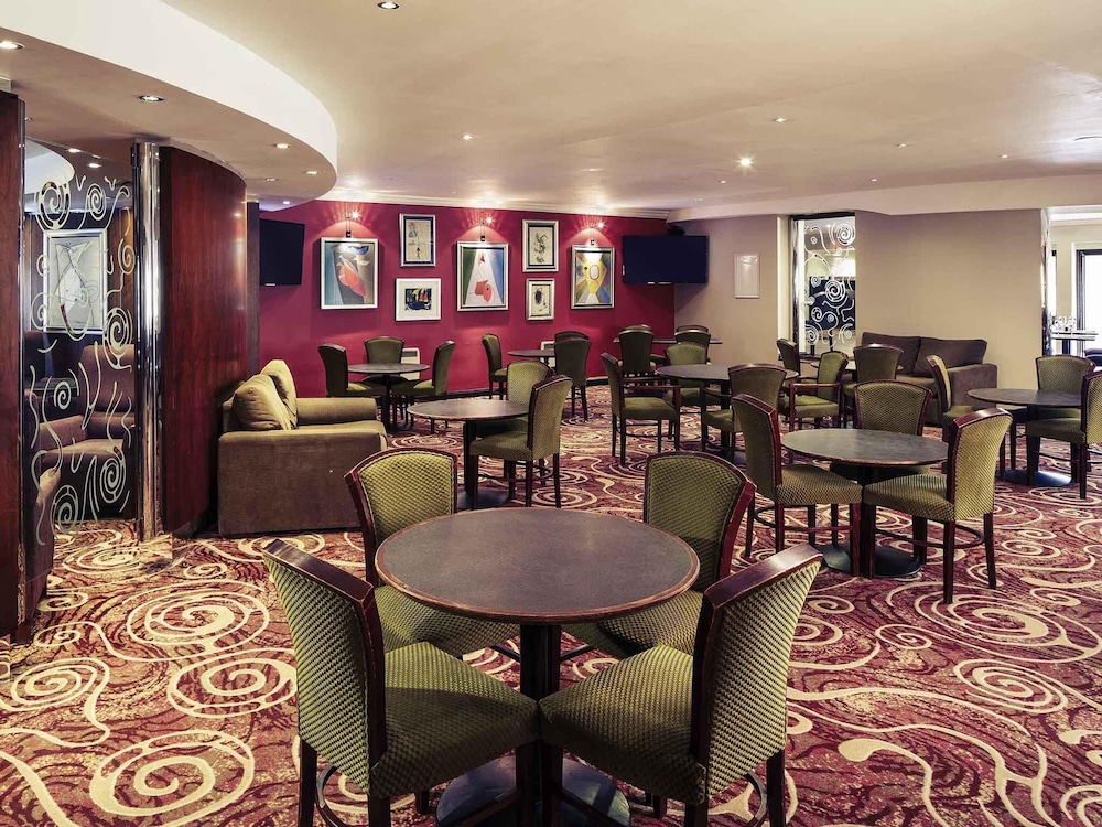 Mercure Livingston Hotel 53/71