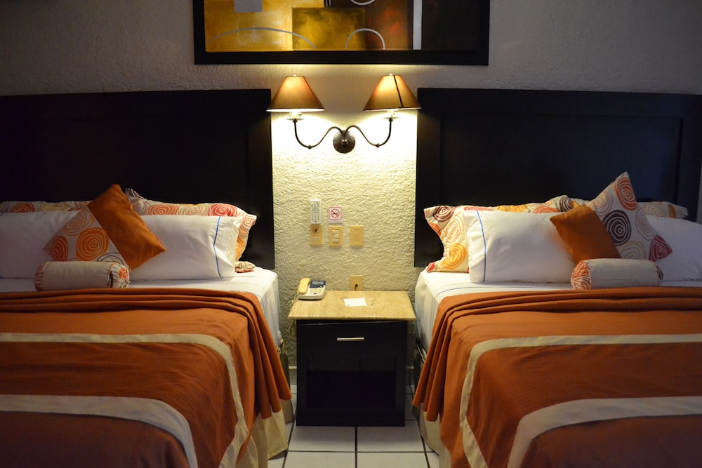 Hotel Maria Isabel 37/69