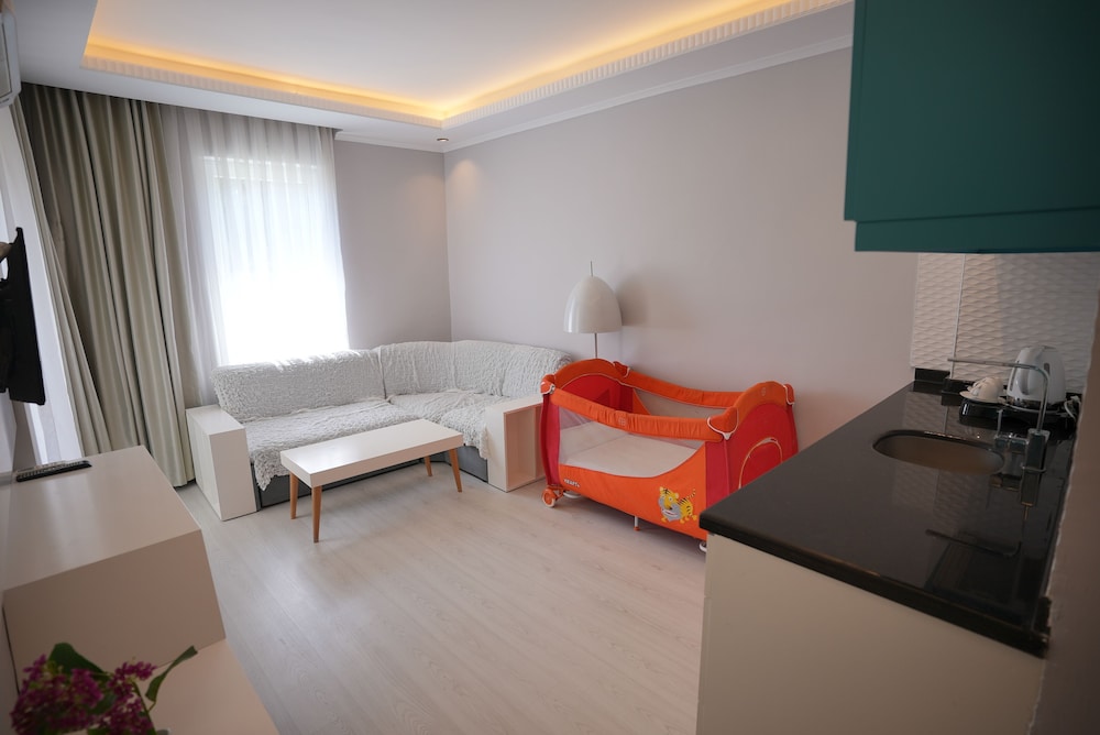 Cekmen Hotel 22/80