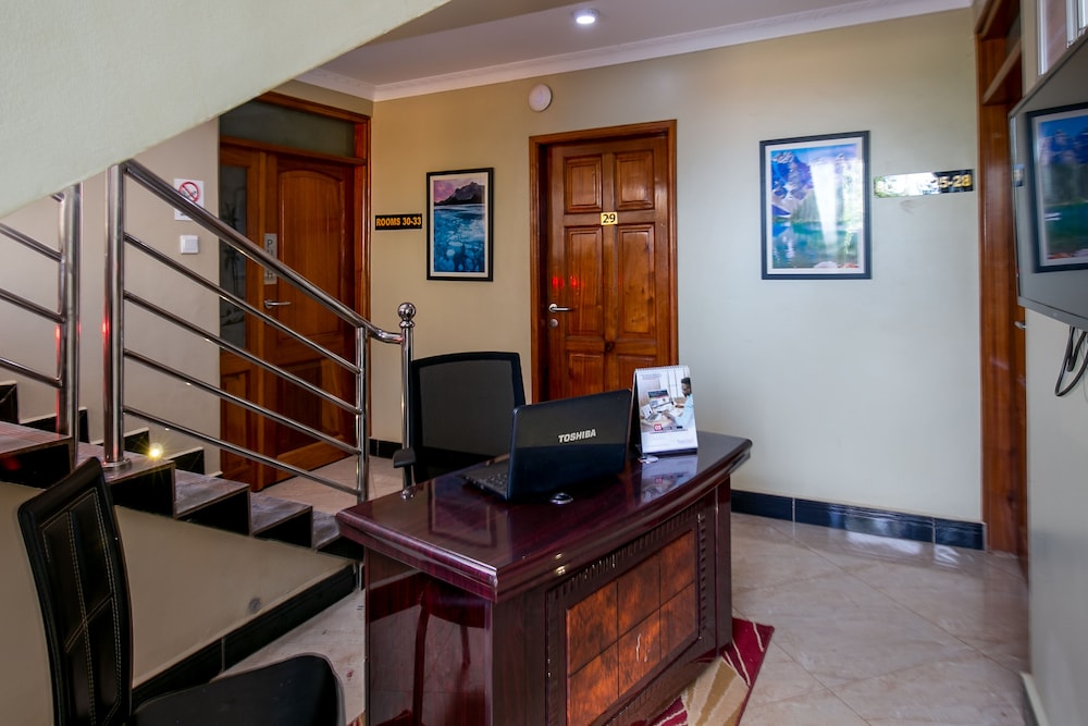 Palm Gardens And Guest House 7/50