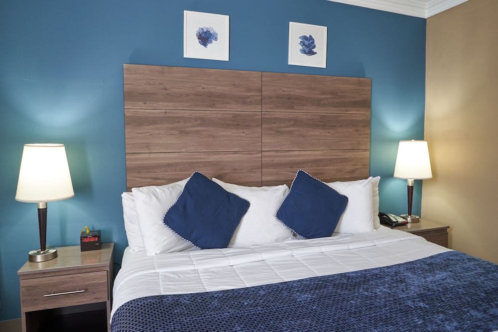 Seaport Inn And Marina 4/29