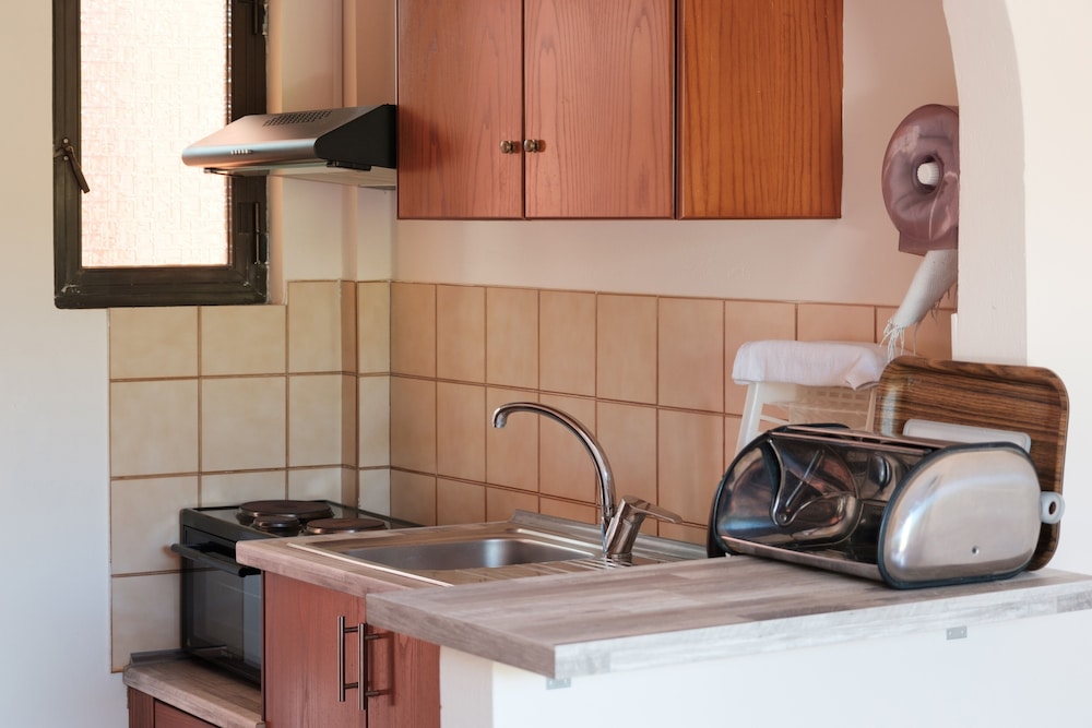 Canal D Amour Apartments 4/47