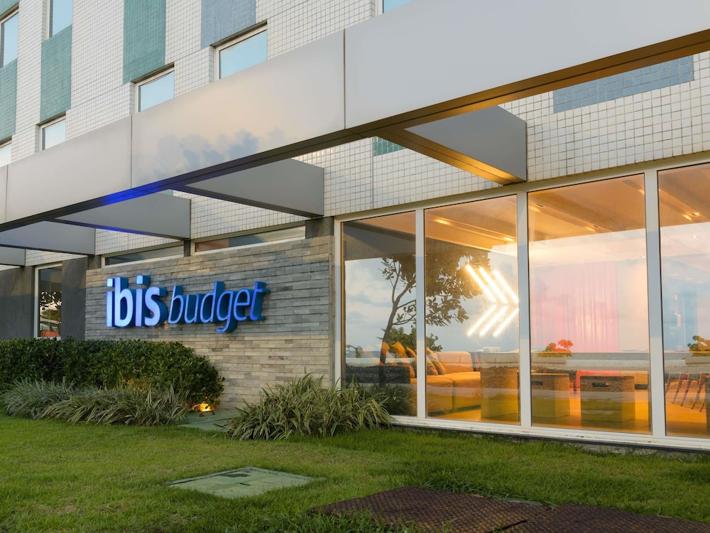 Ibis Budget Recife Jaboatao 10/64
