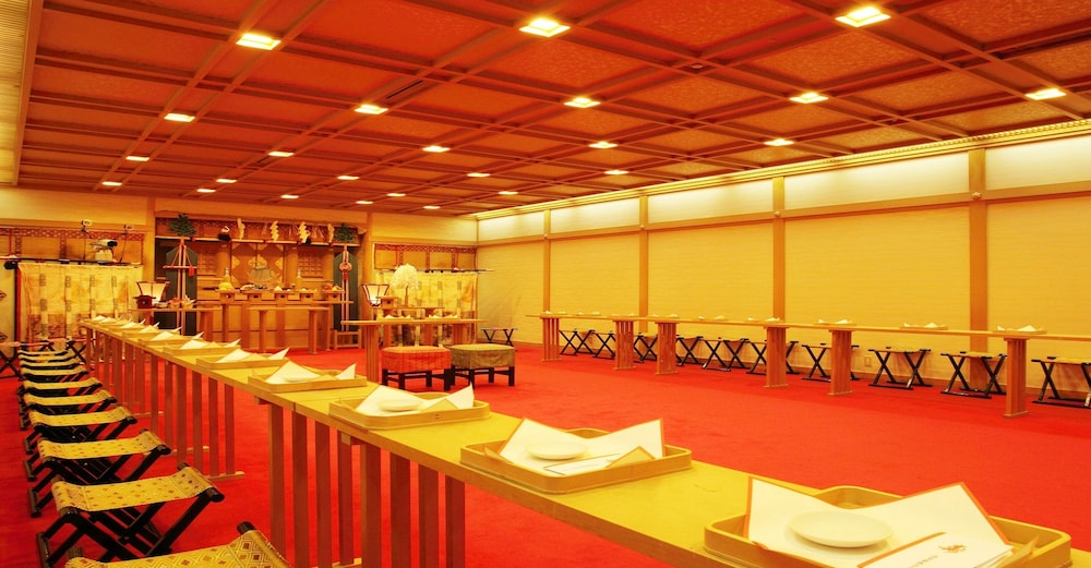 The Crown Palais New Hankyu Kochi 52/66