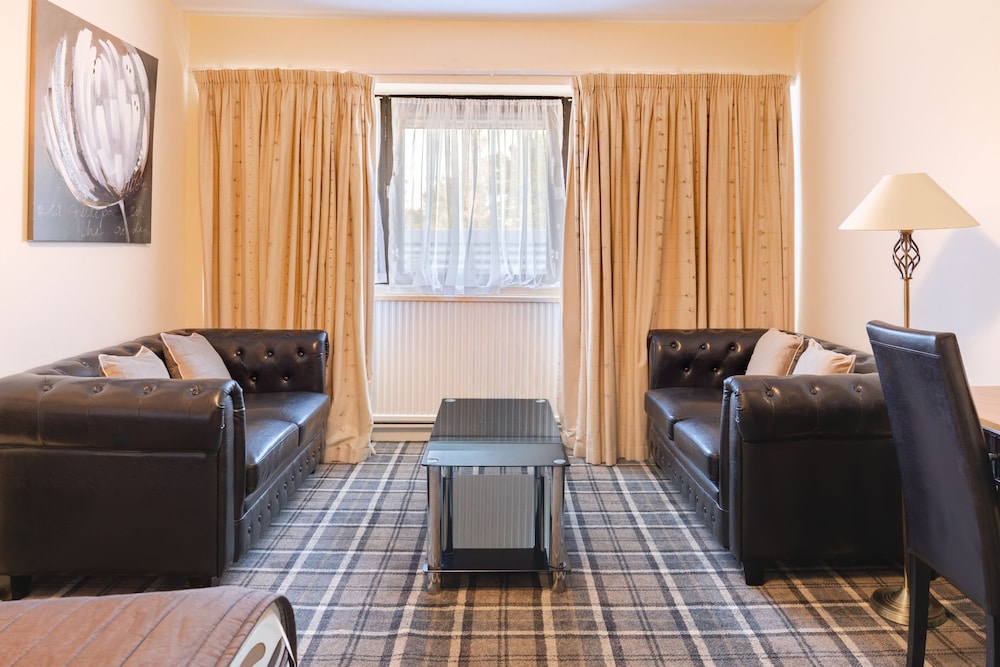 Waterside Hotel Peterhead 42/60
