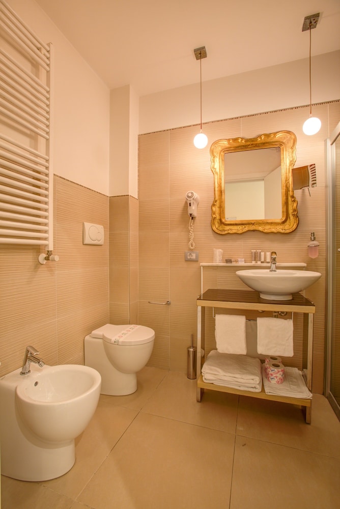 Ferretti Beach Hotel 27/65