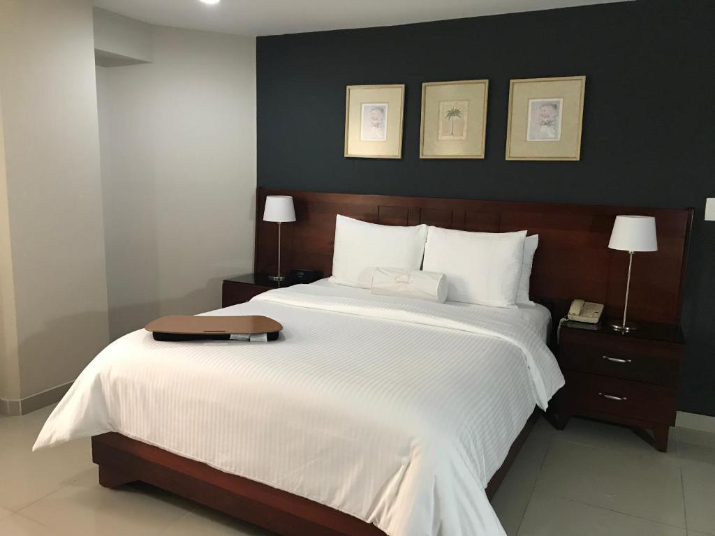 Standard, Double Bed, Street View