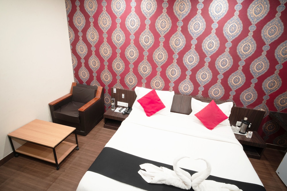 Hotel Flowers Inn 23/40