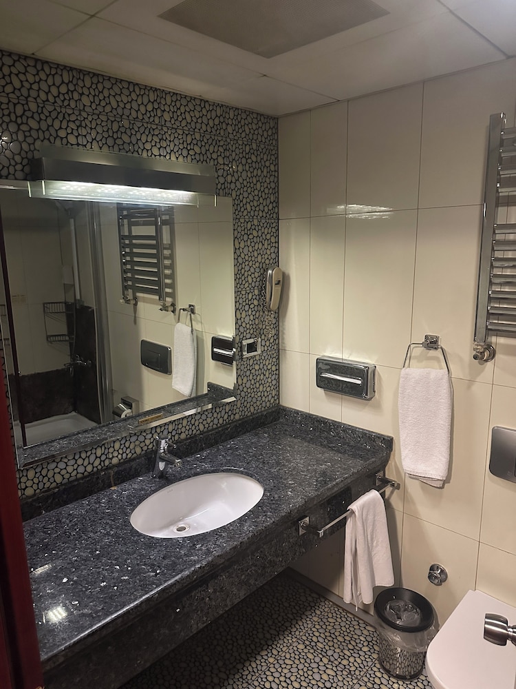 Boutique Princess Hotel 84/87