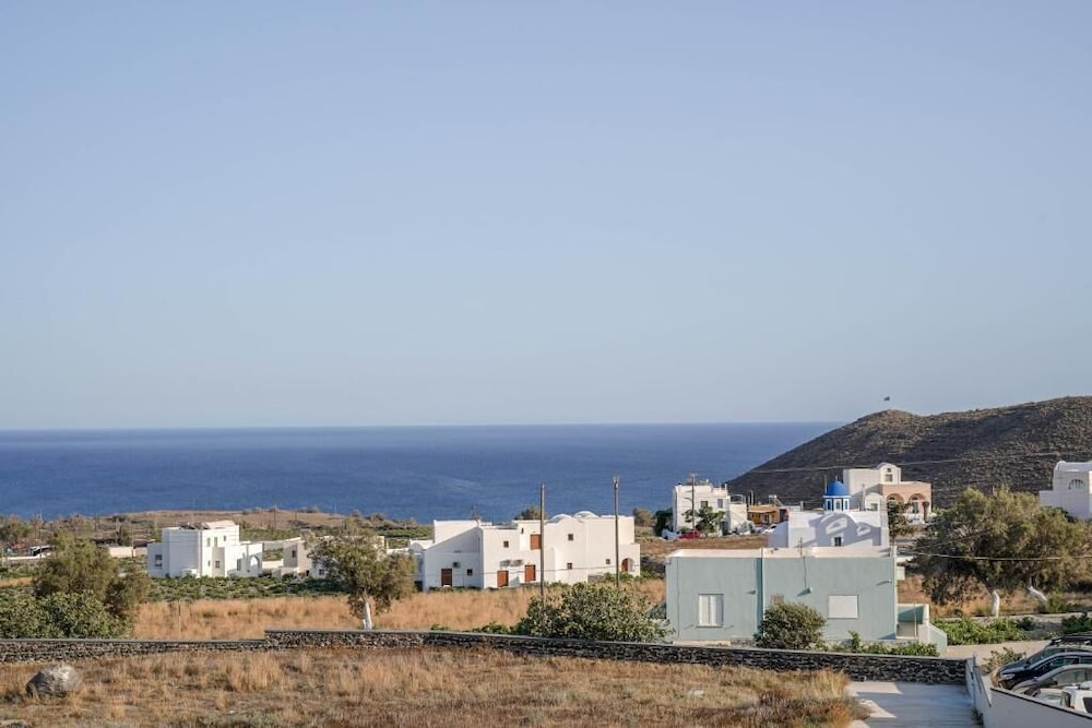 The Noverian Bios Caldera, Sunset Suites 54/58