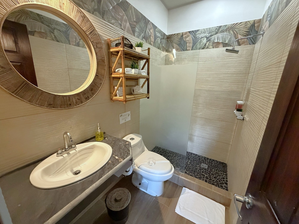 Hotel Villas Rio Mar 75/75