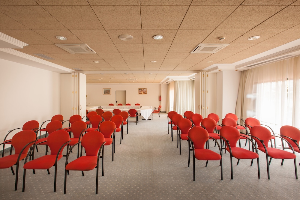 Abora Continental By Lopesan Hotels 55/67