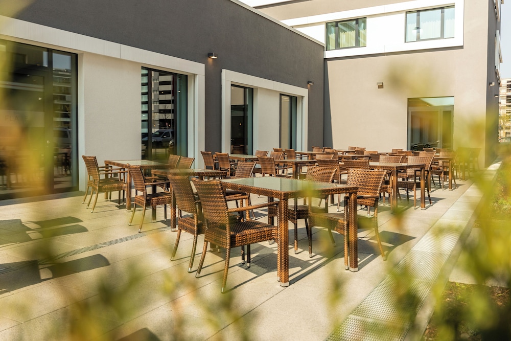 ibis Duesseldorf Airport Hotel 40/48