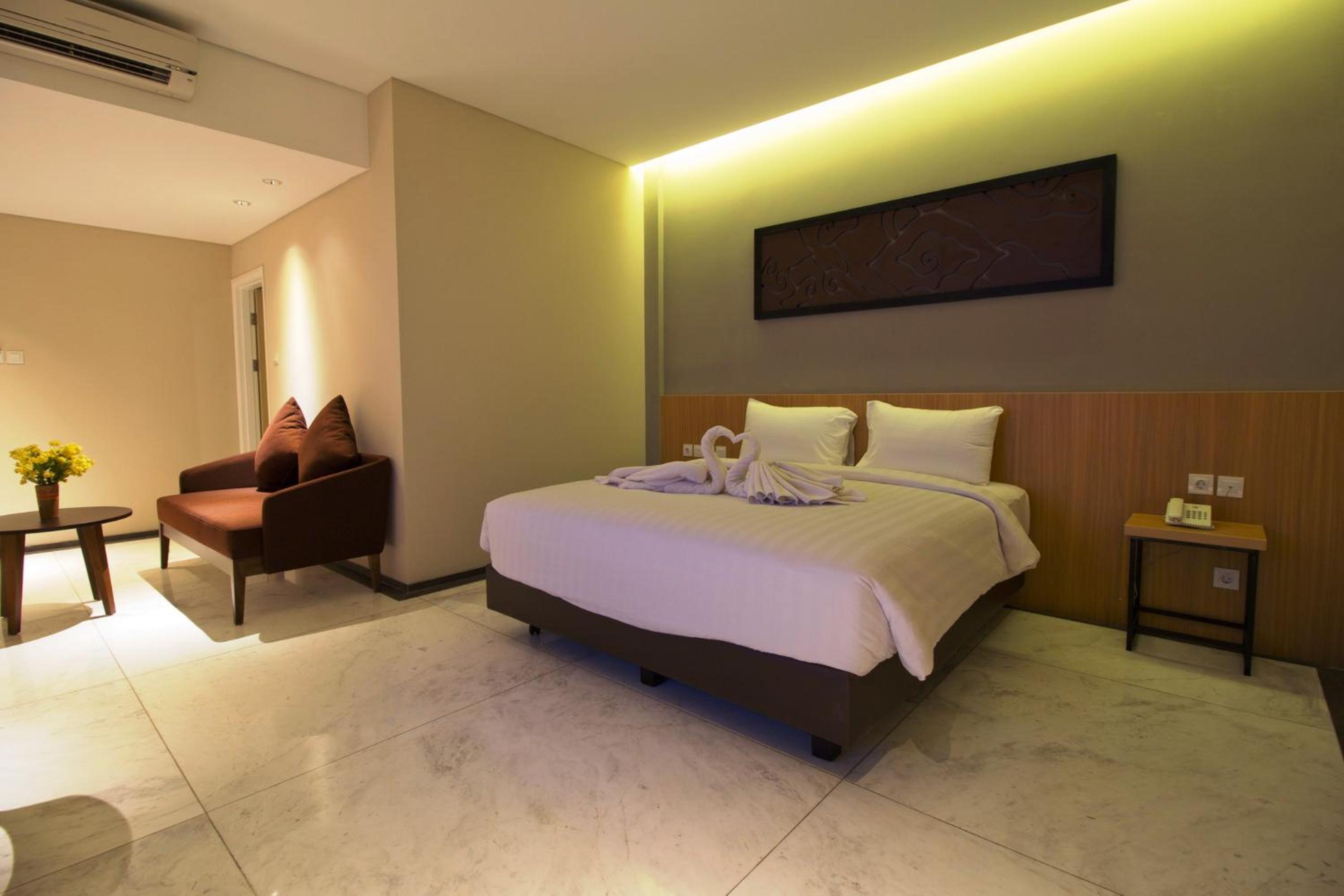 Vinotel Cirebon 16/50