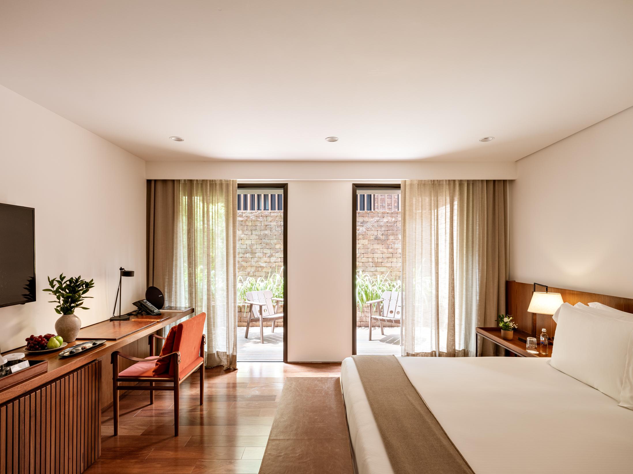 Deluxe, Double Bed