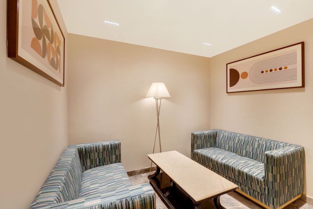 Royal Orchid Suites 40/58