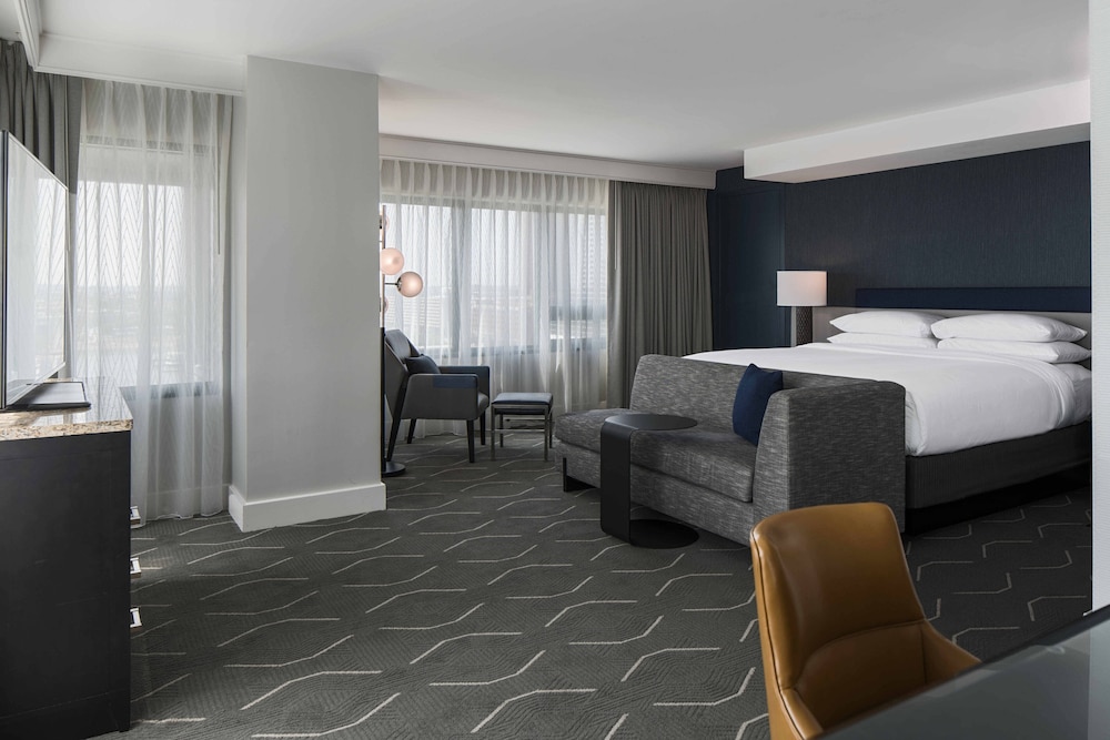Renaissance Harborplace Hotel 6/51