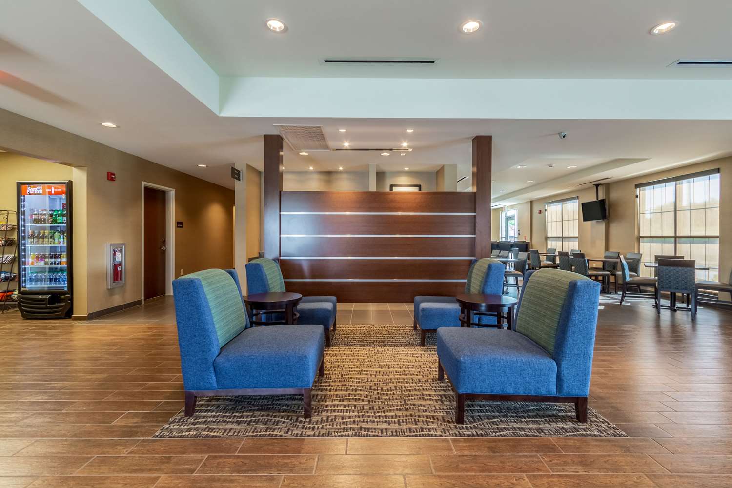 Comfort Inn & Suites - Harrisburg Airport - Hershey South 31/48