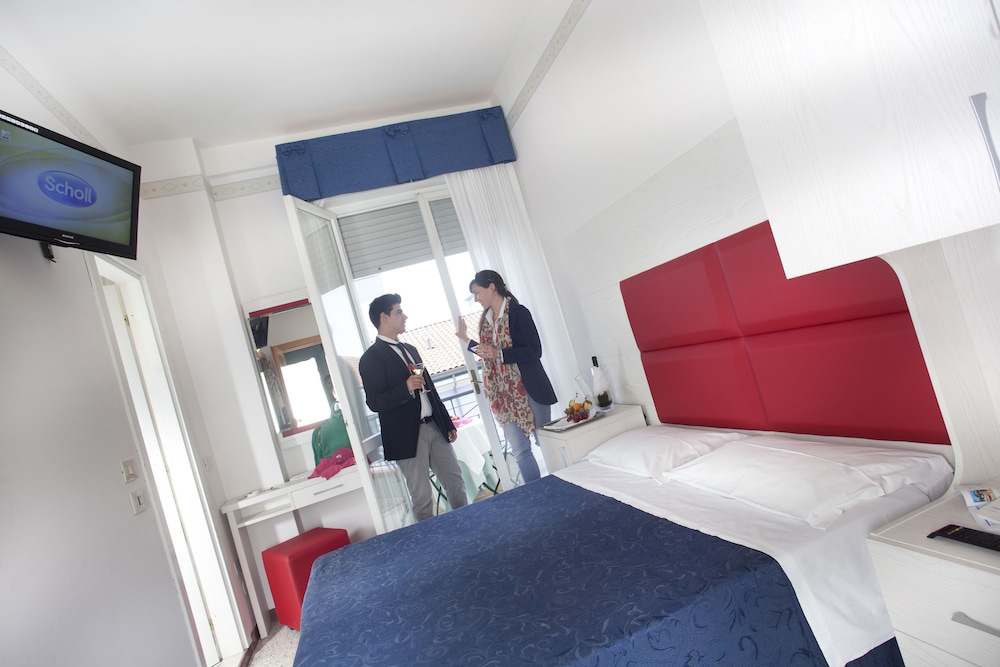 Hotel Cadiz 9/29