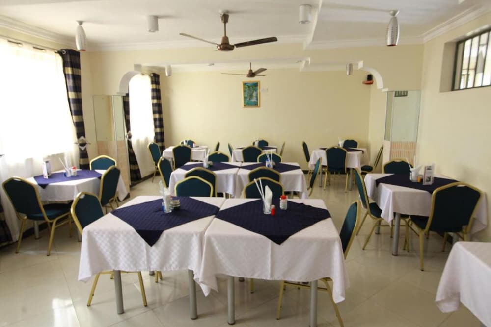CoastGate Hotel 45/50