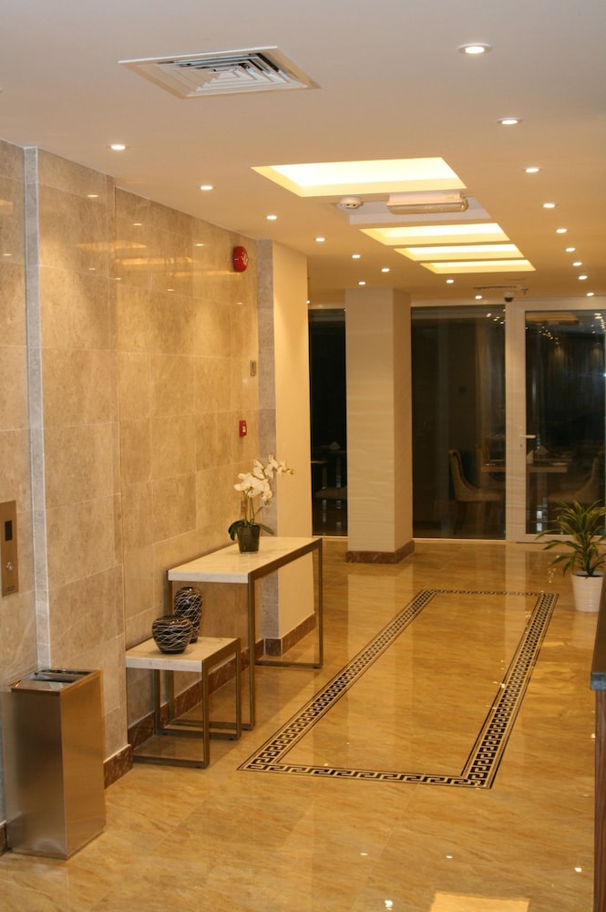 The Secure Inn Hotel Muscat 11/69