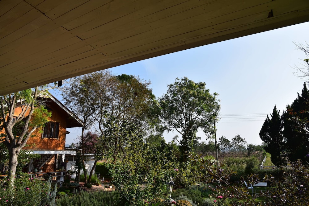 Rosemary House 5/50