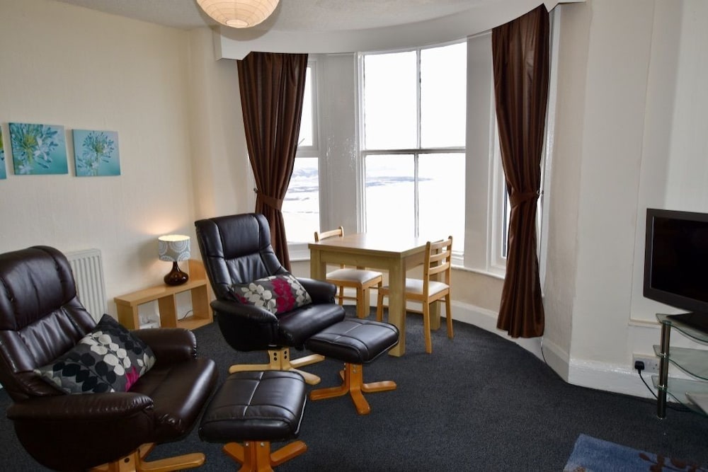 Marlborough Seafront Holiday Apartments 34/50