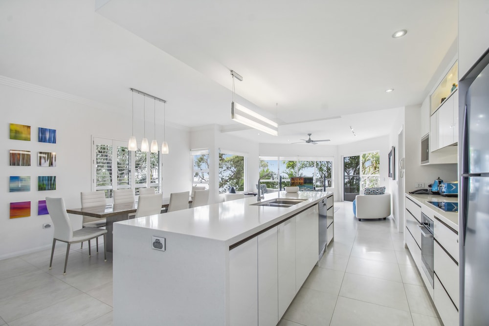 THE LOOKOUT RESORT 63/74