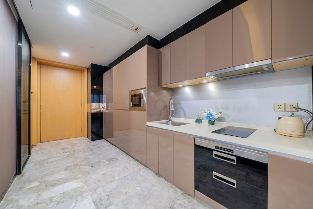 Weekend International Apartment- Beijing Rd A-mall 50/50