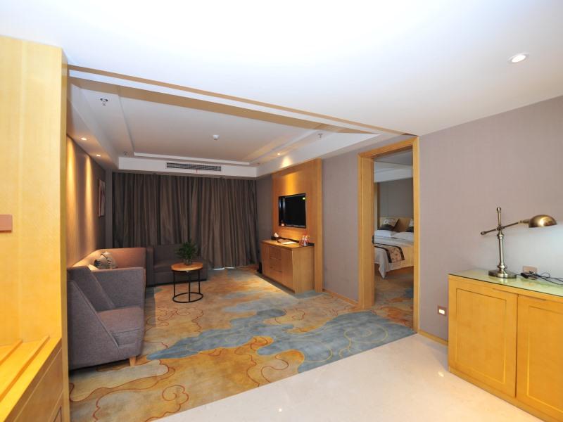 GreenTree Eastern Jinzhai County Lotus Hill Road Hotel 28/32