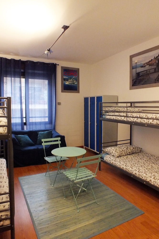 Atmos Luxe Navigli Hostel & Rooms 31/47