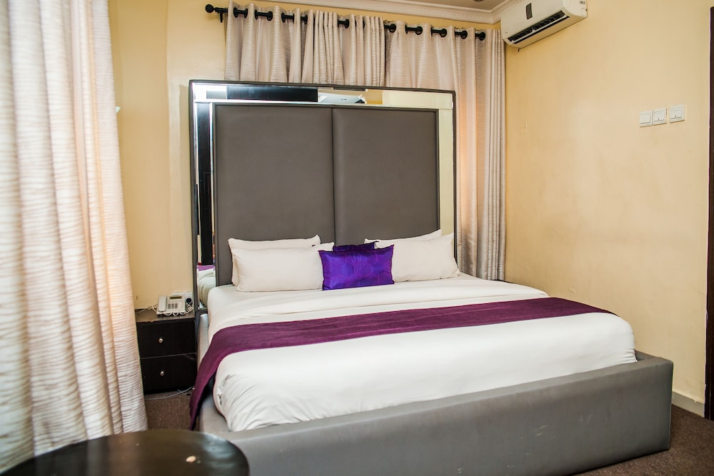 جناح تنفيذي بسرير كوين، Cribville Hotel & Suites 3/6