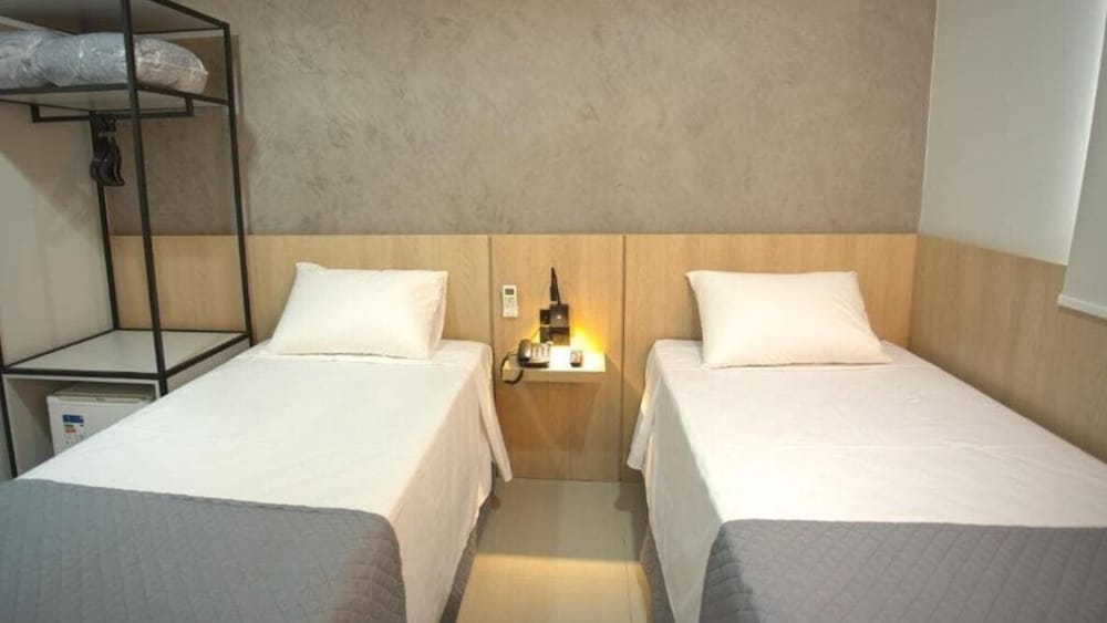 GoldMen Hotel Express 8/26