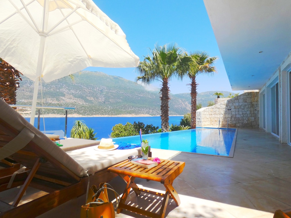 Lighthouse Hotel Kas 38/79