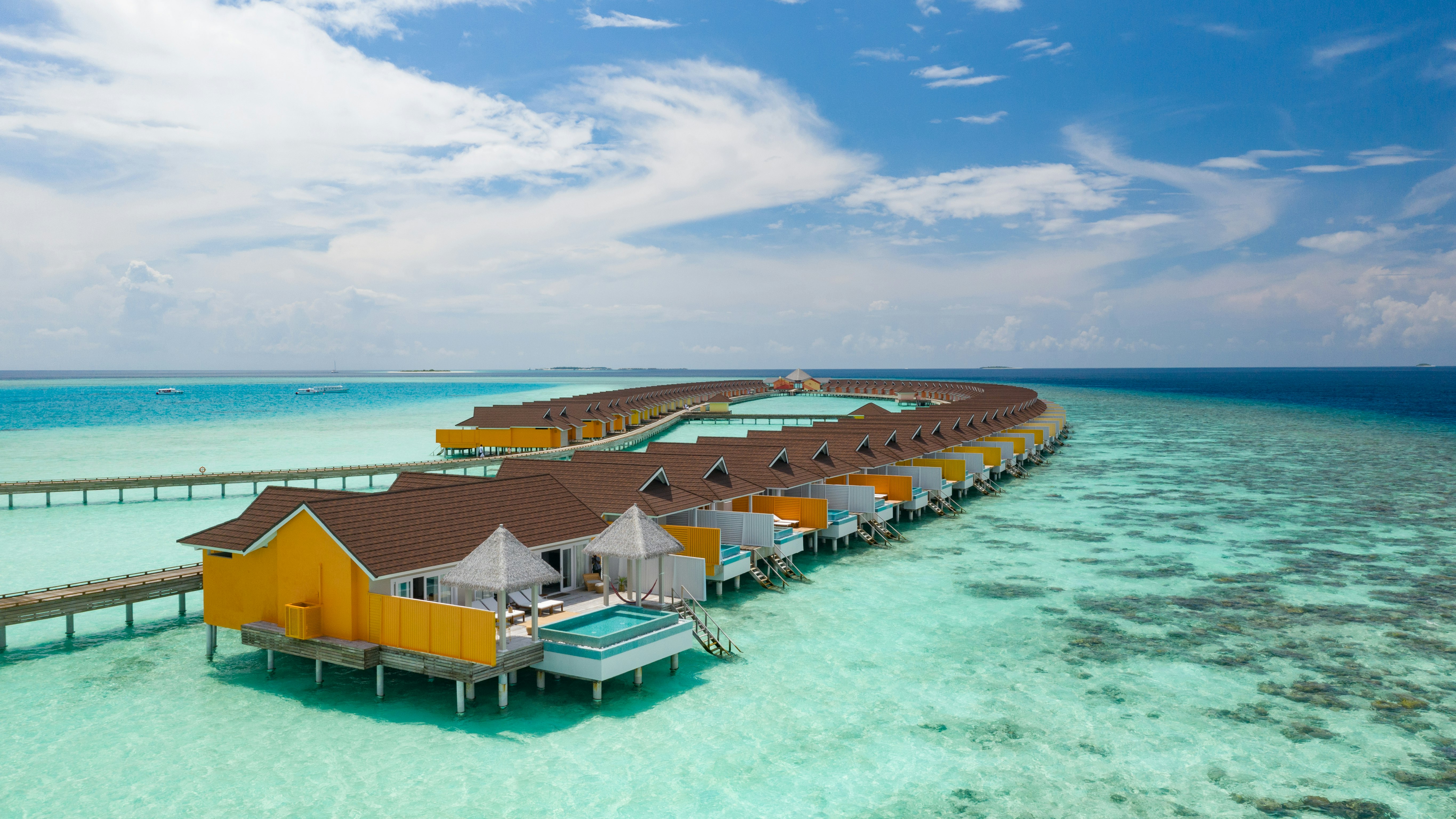 The Standard Huruvalhi Maldives 33/37