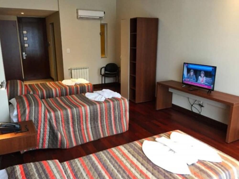 Plaza Hotel Paseo 10/39