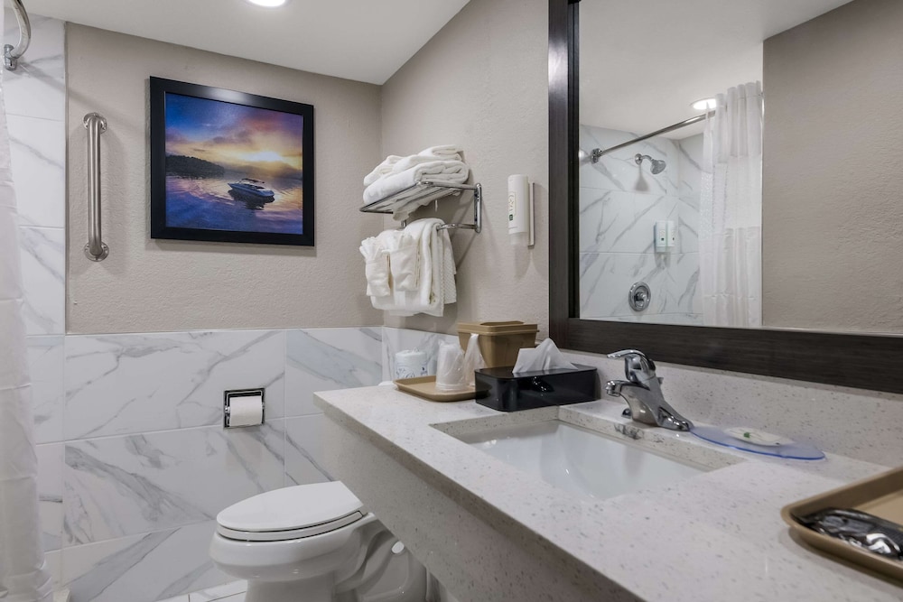 غرفة بسرير كوين لذوي الإعاقة، Quality Inn & Suites Altamonte Springs Orlando-North 5/7
