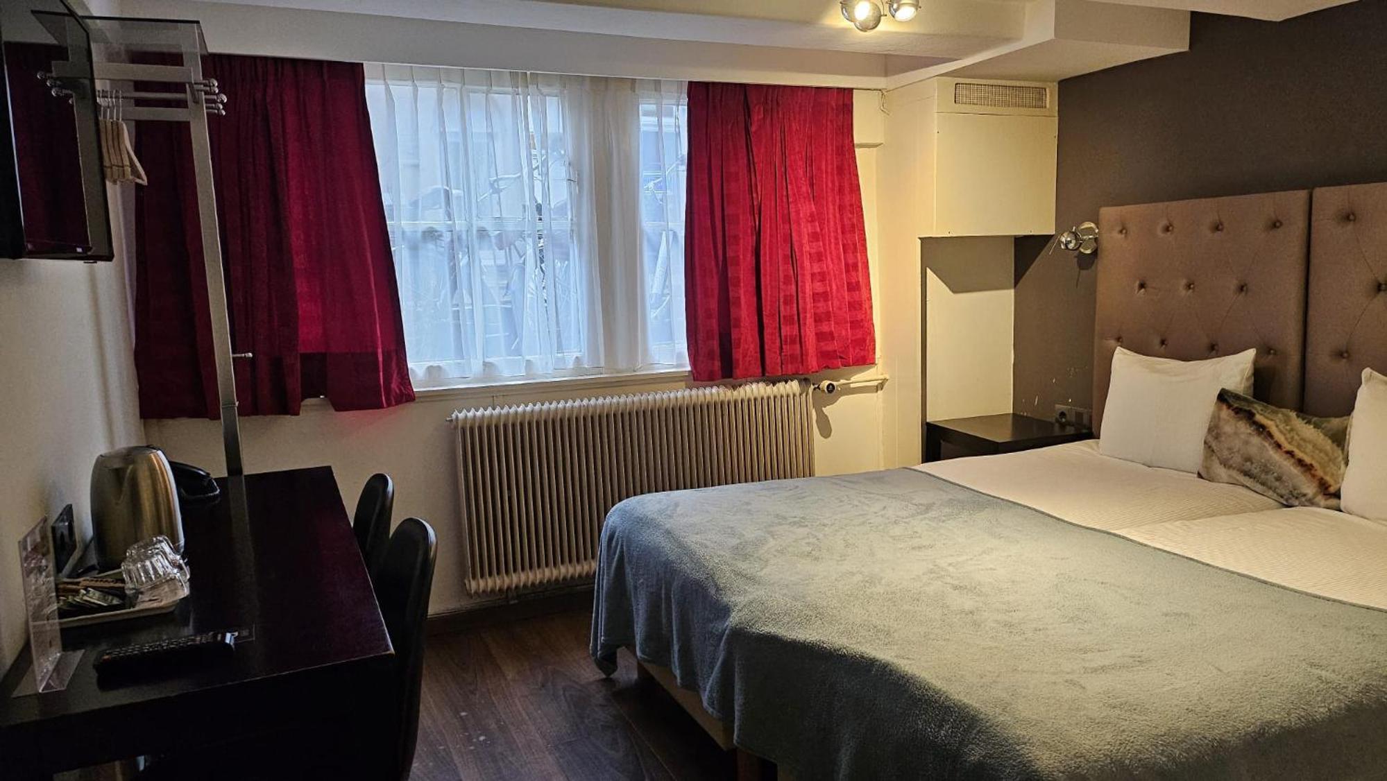 Semi Basement, Double Bed
