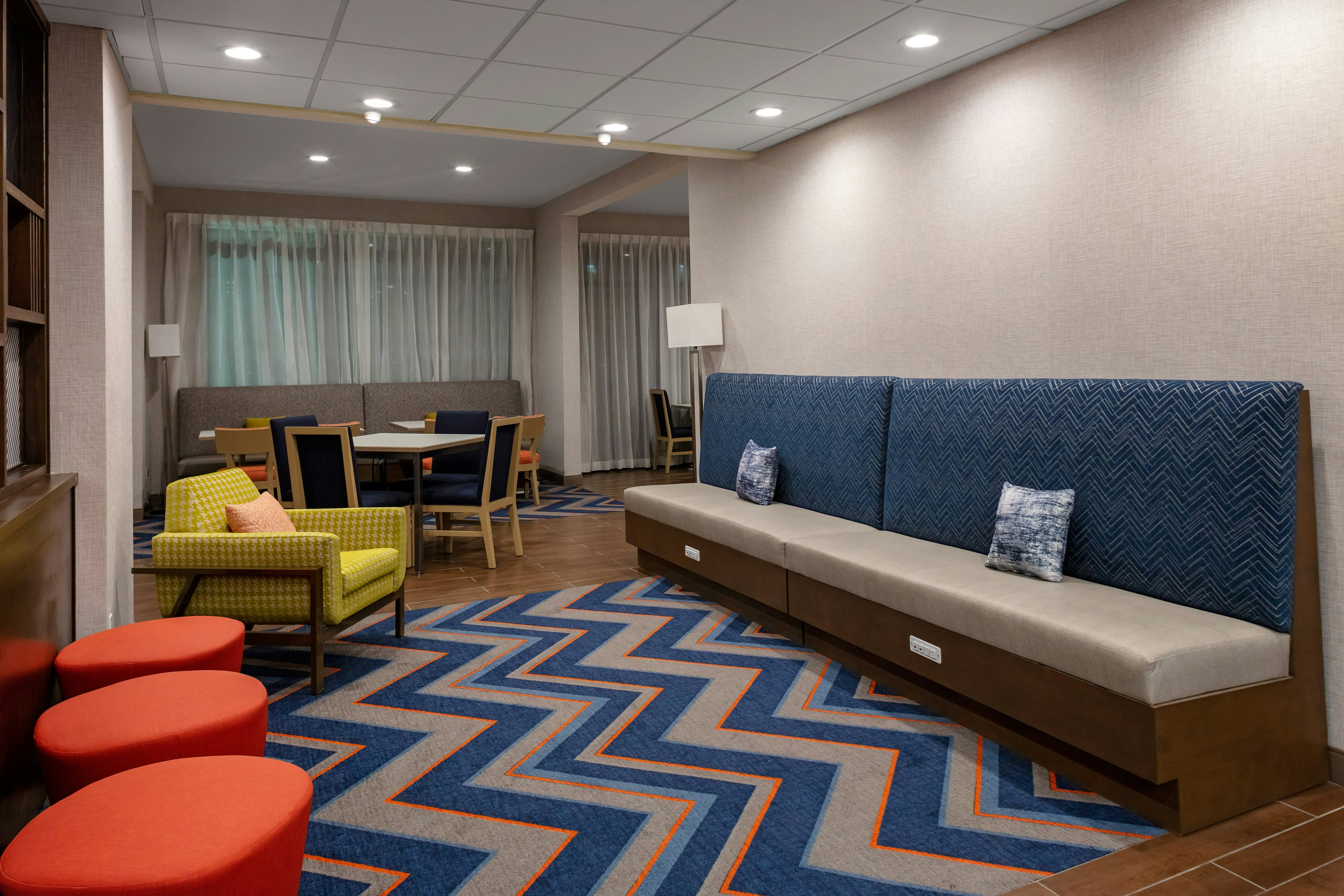 Hampton Inn Castle Rock 37/58