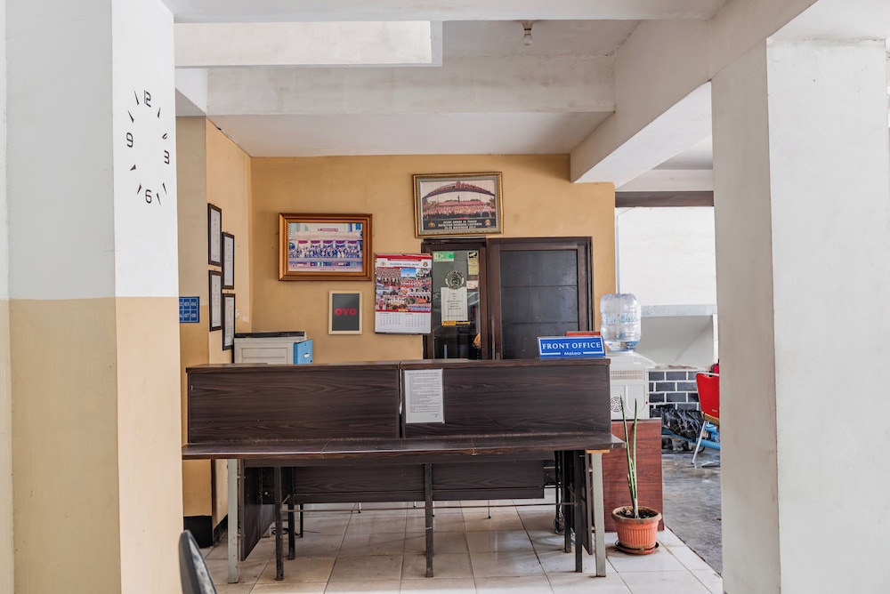 Hotel O Ilir Barar I Near Rumah Sakit Islam Siti Khadijah Formerly Maleo Hotel 6/28