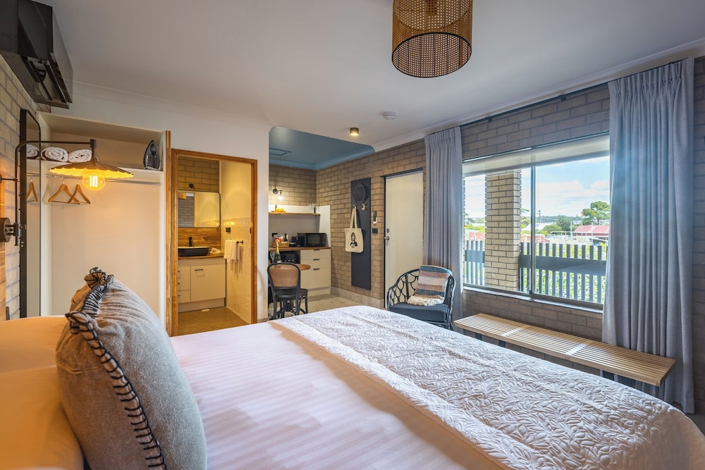 Motel, Classic, King Bed