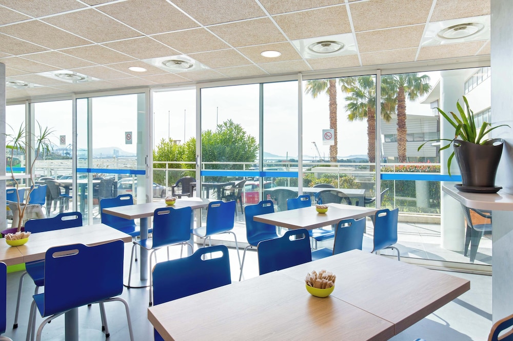 Ibis Budget Marseille L Estaque 55/72