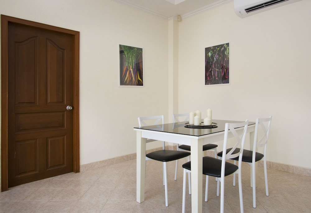 Avoca Pool Villas 39/50