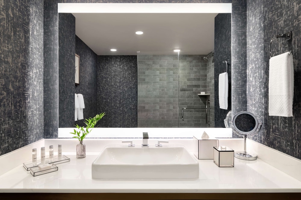 Carte Hotel San Diego Downtown Curio Collection By Hilton 27/87