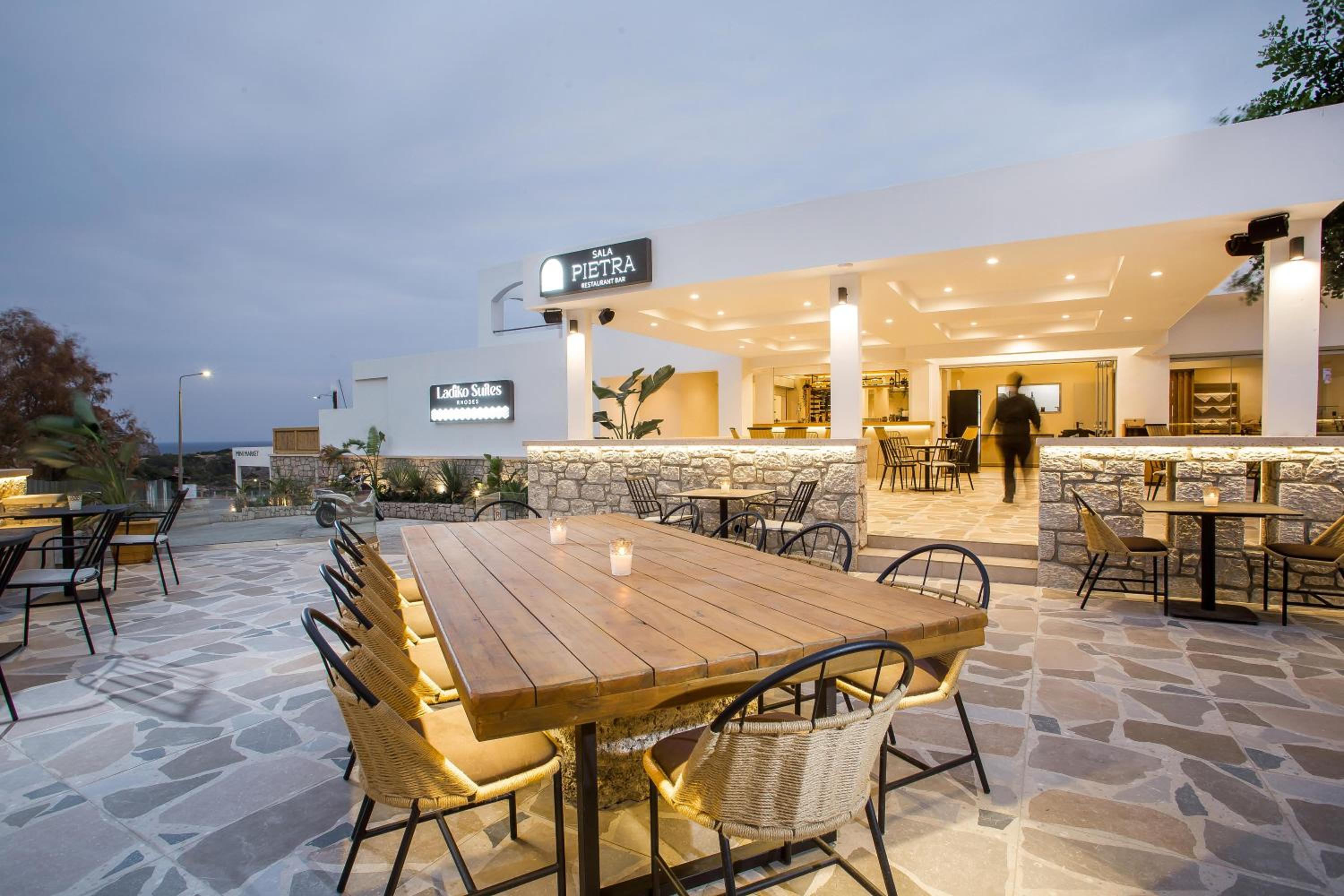 Ladiko Suites 33/50